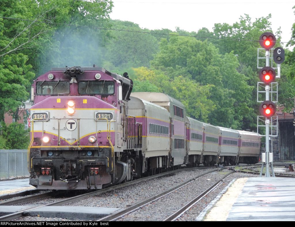 MBTA 1121 on 1409 